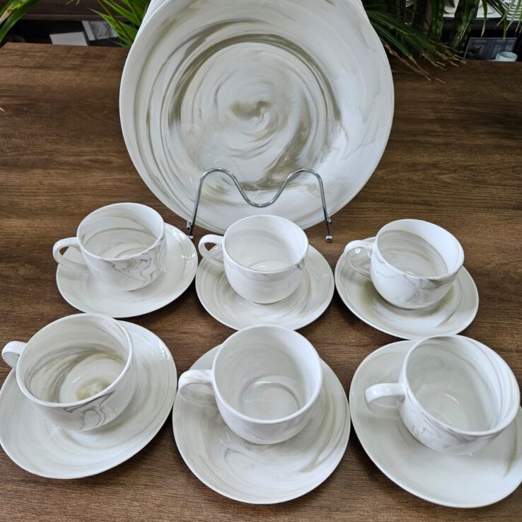 18 Piece Ceramic Dinner Set
